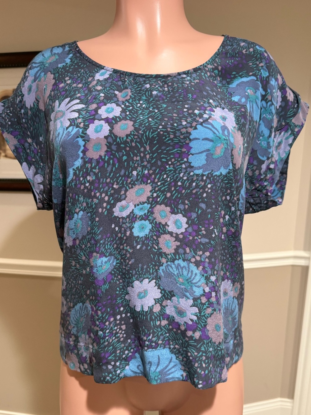 Sanctuary Blue Floral Scoop Neck Short Sleeve Top